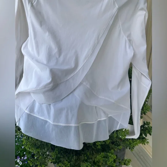 LULULEMON Quick Pace Long Sleeve White Size 8 EUC - Picture 1 of 16